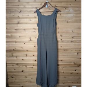 Aritzia Jumpsuit Womens 8 Green Wilfred Tie Back Sleeveless